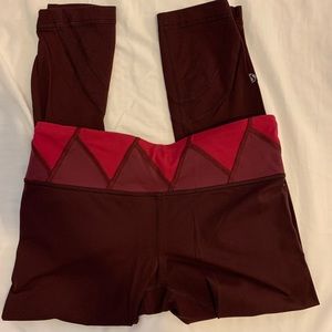 Maroon lululemon leggings